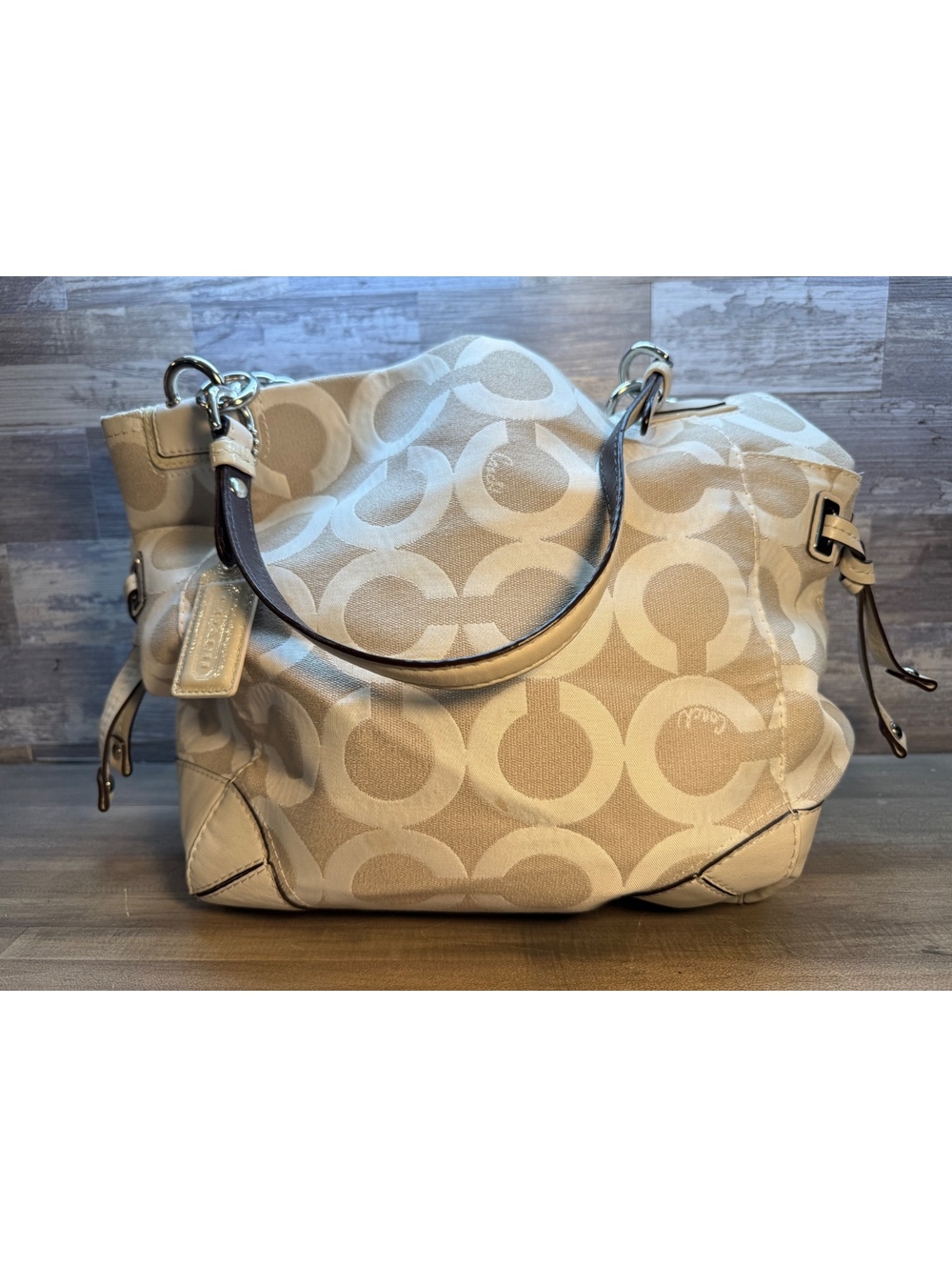 Coach Peyton Signature Op Art Shoulder Bag Cream Brown Leather (hbp1/cp22)